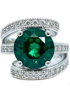 Simulated Emerald & Pave CZs Hyperbola Style Cocktail Statement Ring White Gold
